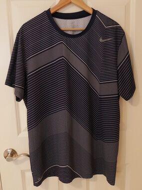 Nike Mens Dri-Fit Athletic Shirt~
